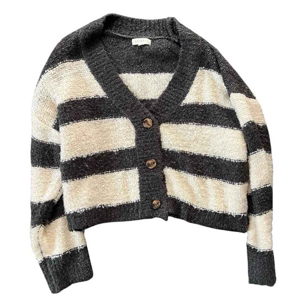 803-Gray and cream striped knitted long sleeve cardigan #loungewear #promesa